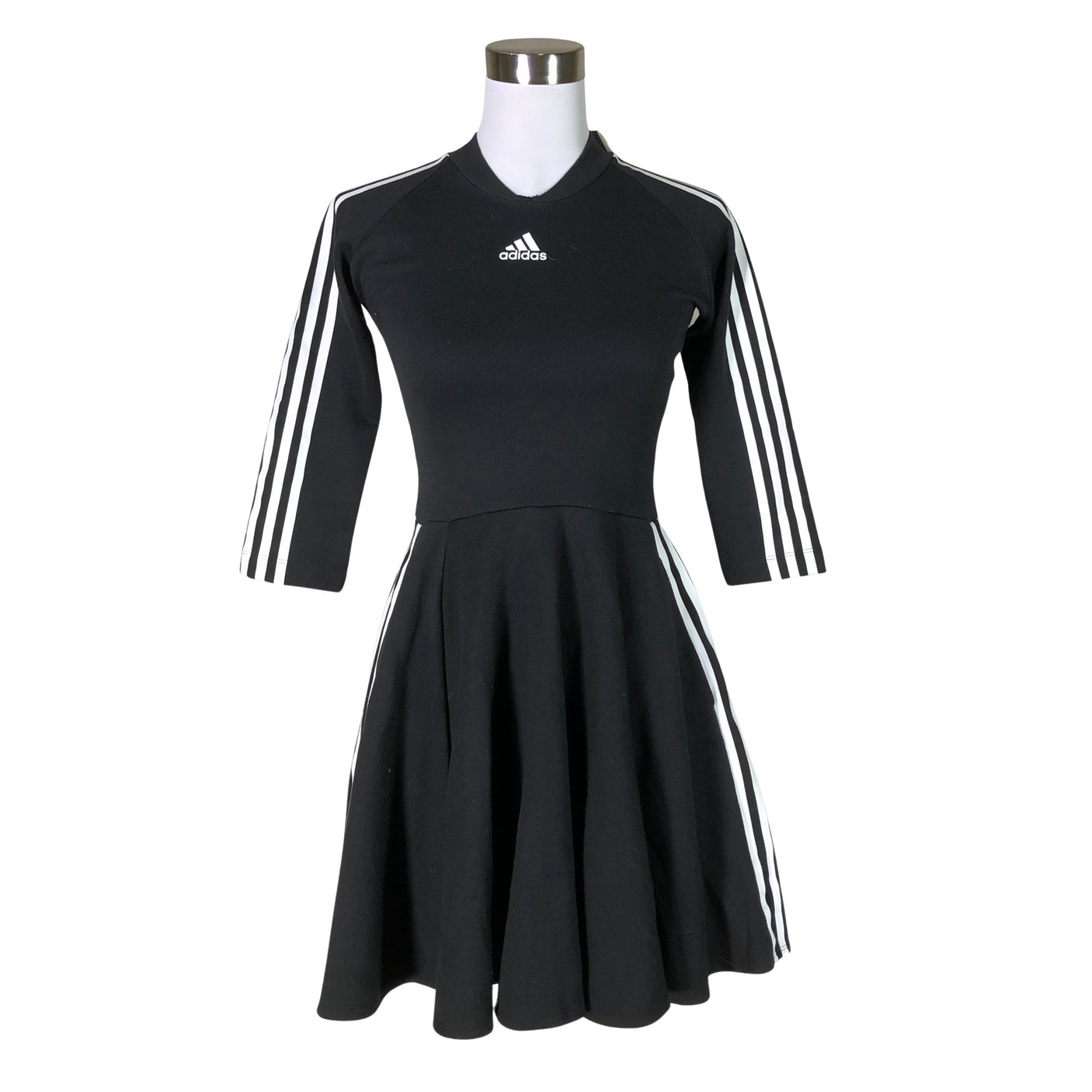 Unisex Adidas - Trikoomekko, koko 34 - (1)