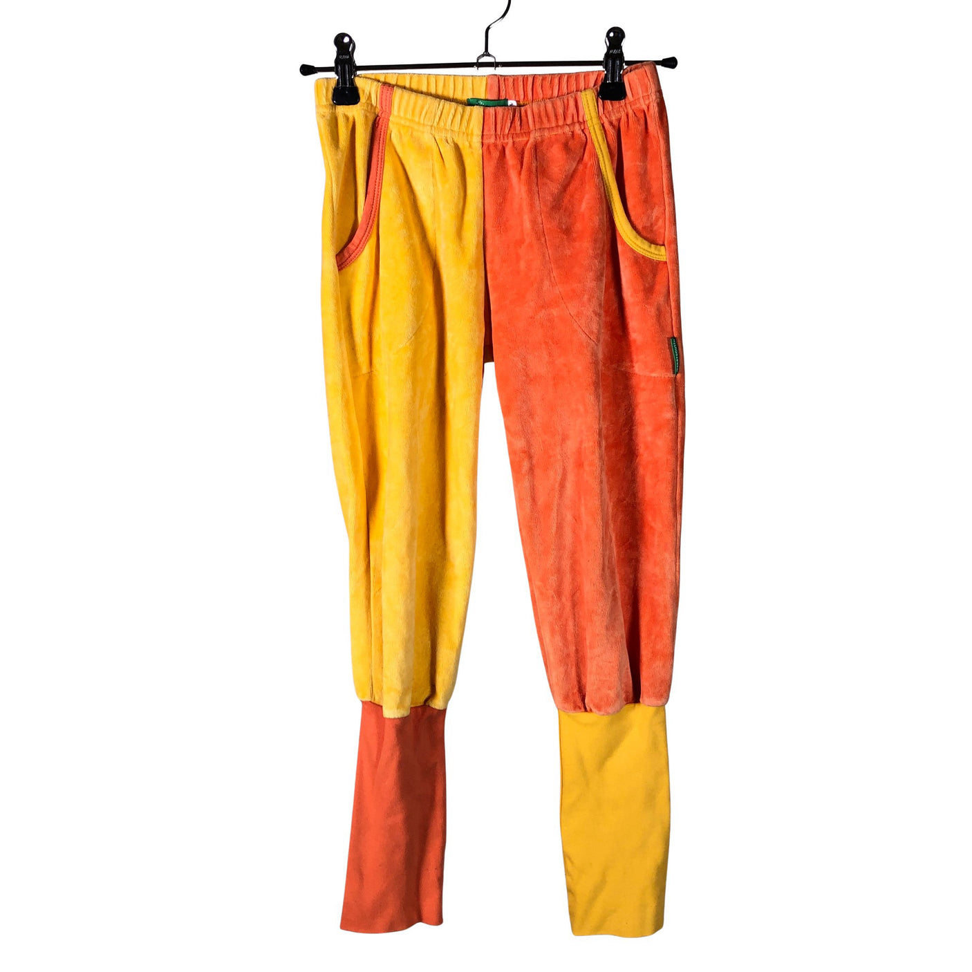 Unisex Naperonuttu - Collegehousut, koko 134 - 140 - (1)