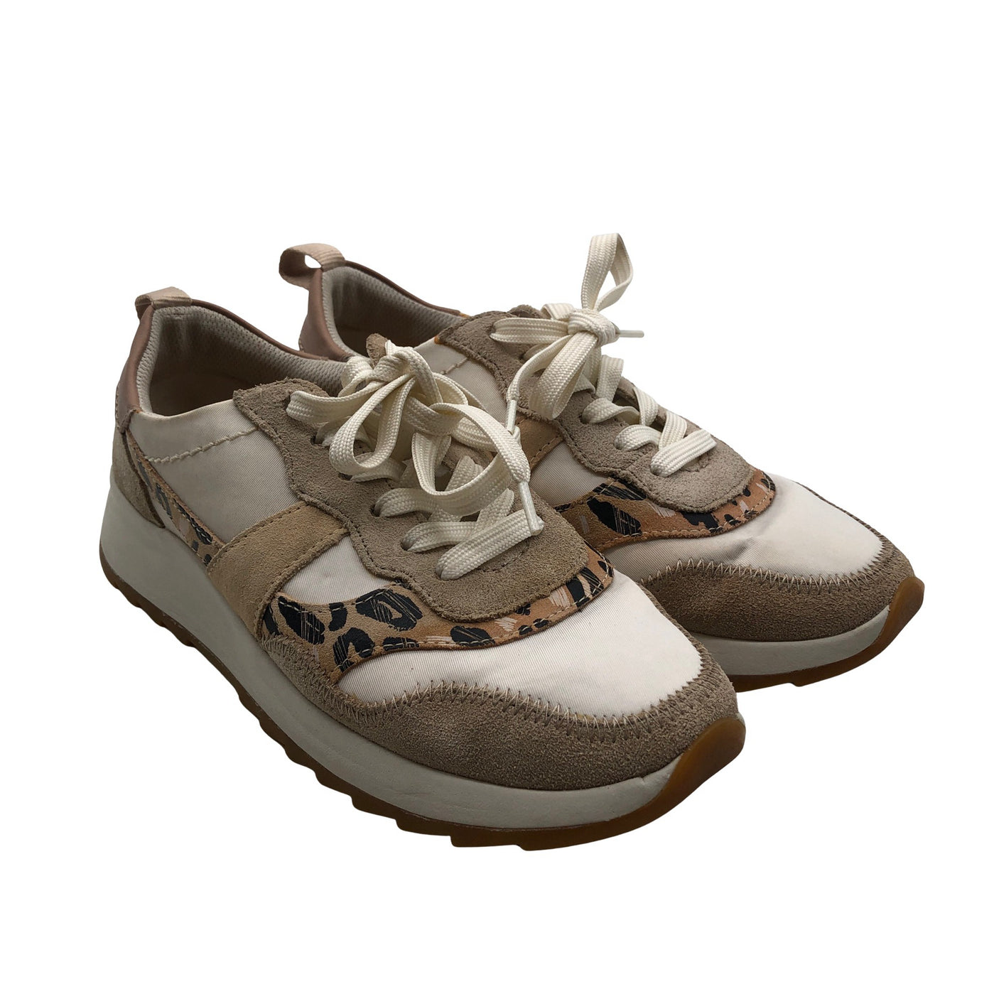 Unisex Clarks - Tennarit, koko 38 - (2)