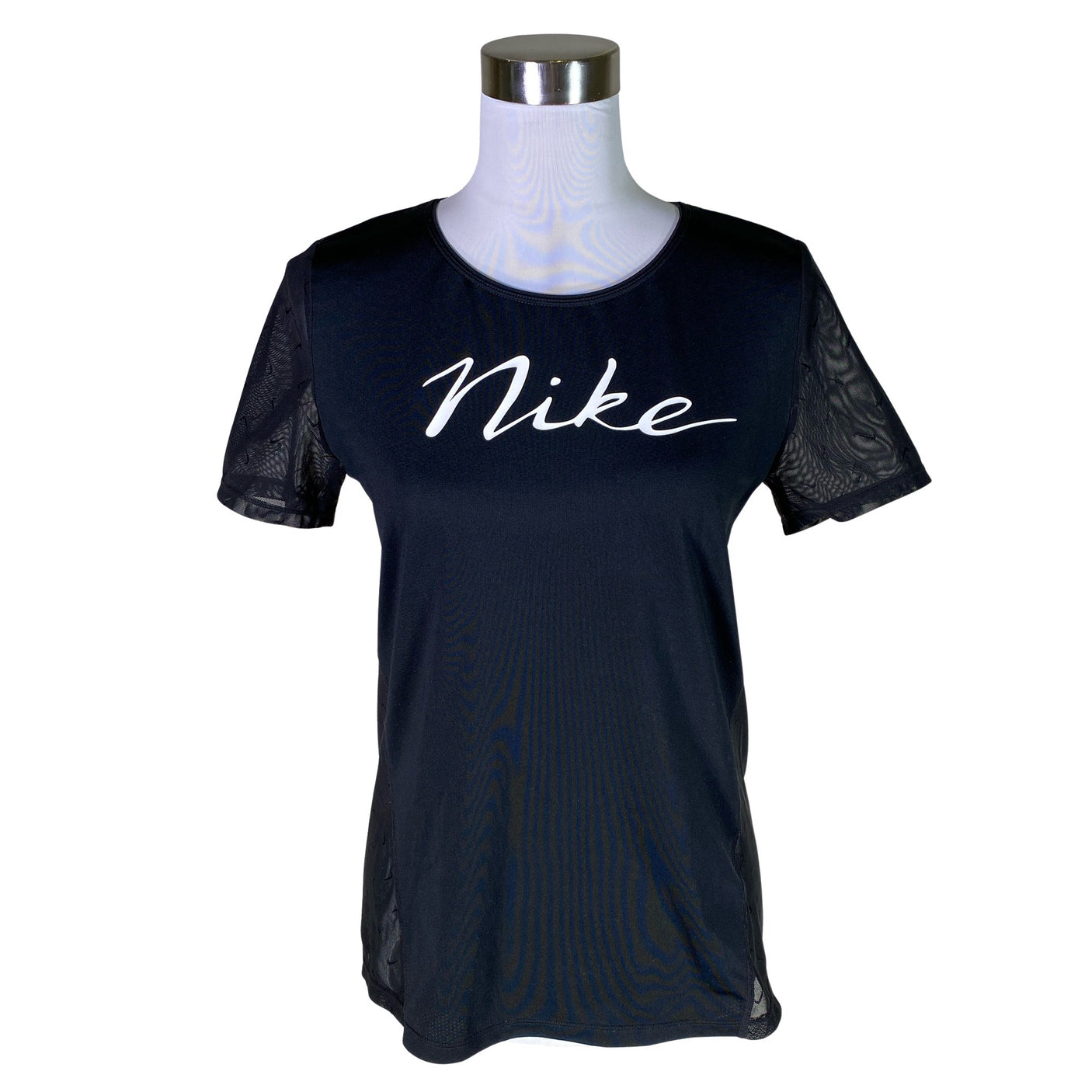 Unisex Nike - Urheilupaita, lyhyet hihat, koko 38 - (1)