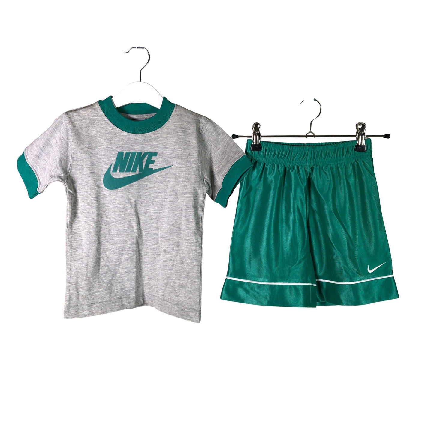 Unisex Nike - Shortsiasu, koko 86 - 92 - (1)