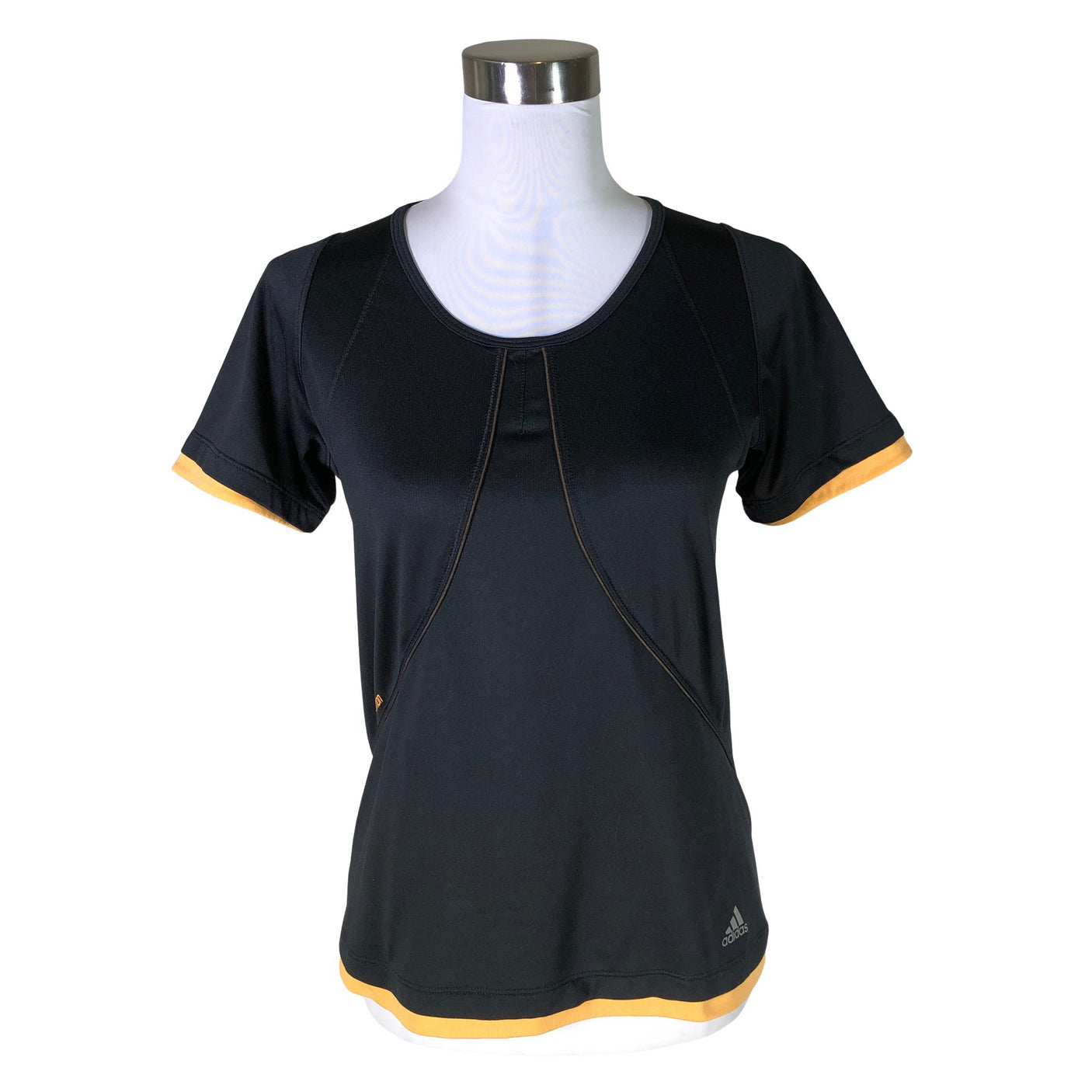 Unisex Adidas - Urheilupaita, lyhyet hihat, koko 40 - (1)