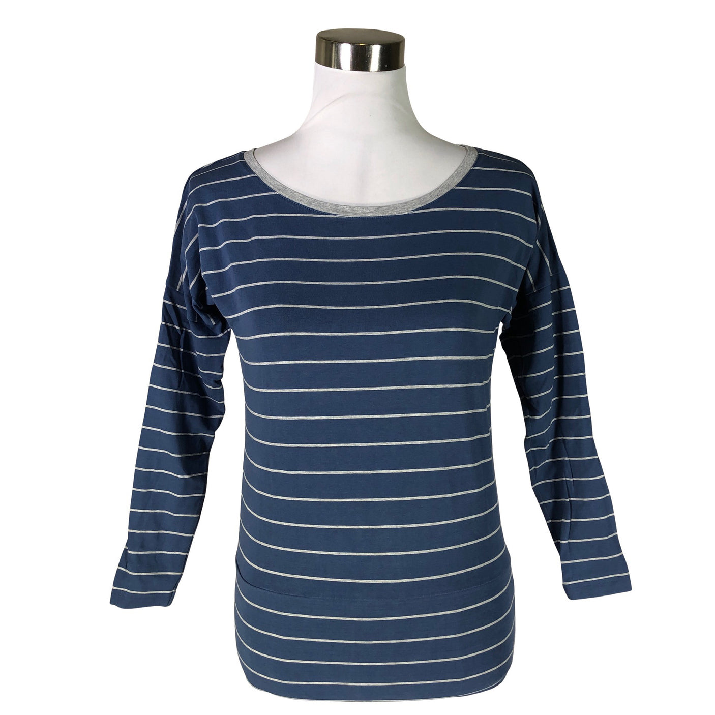 Unisex NOSH - Trikoopaita, koko 34 - (1)