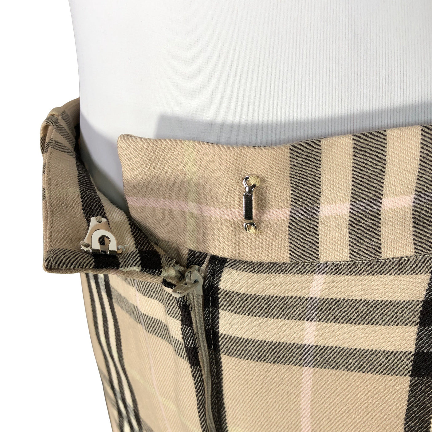 Unisex Burberry - Suora hame, koko 38 - (3)