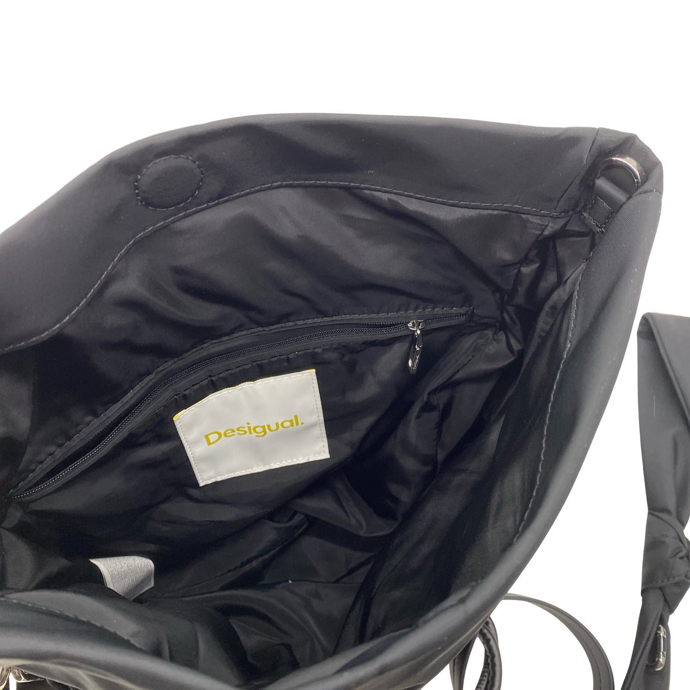 Unisex Desigual - Käsilaukku, koko Midi - (2)