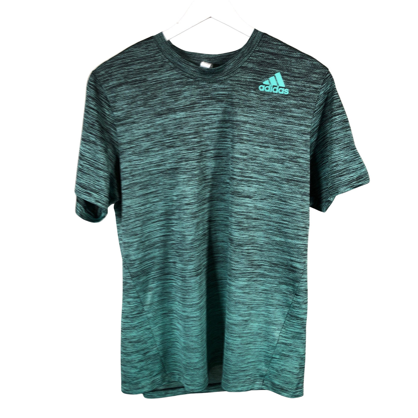 Unisex Adidas - Urheilupaita, lyhyet hihat, koko M - (1)