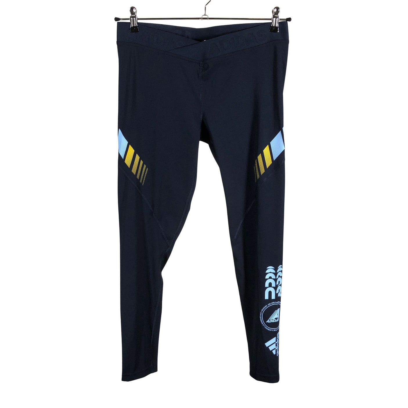 Unisex Adidas - Urheilutrikoot, koko 40 - (1)