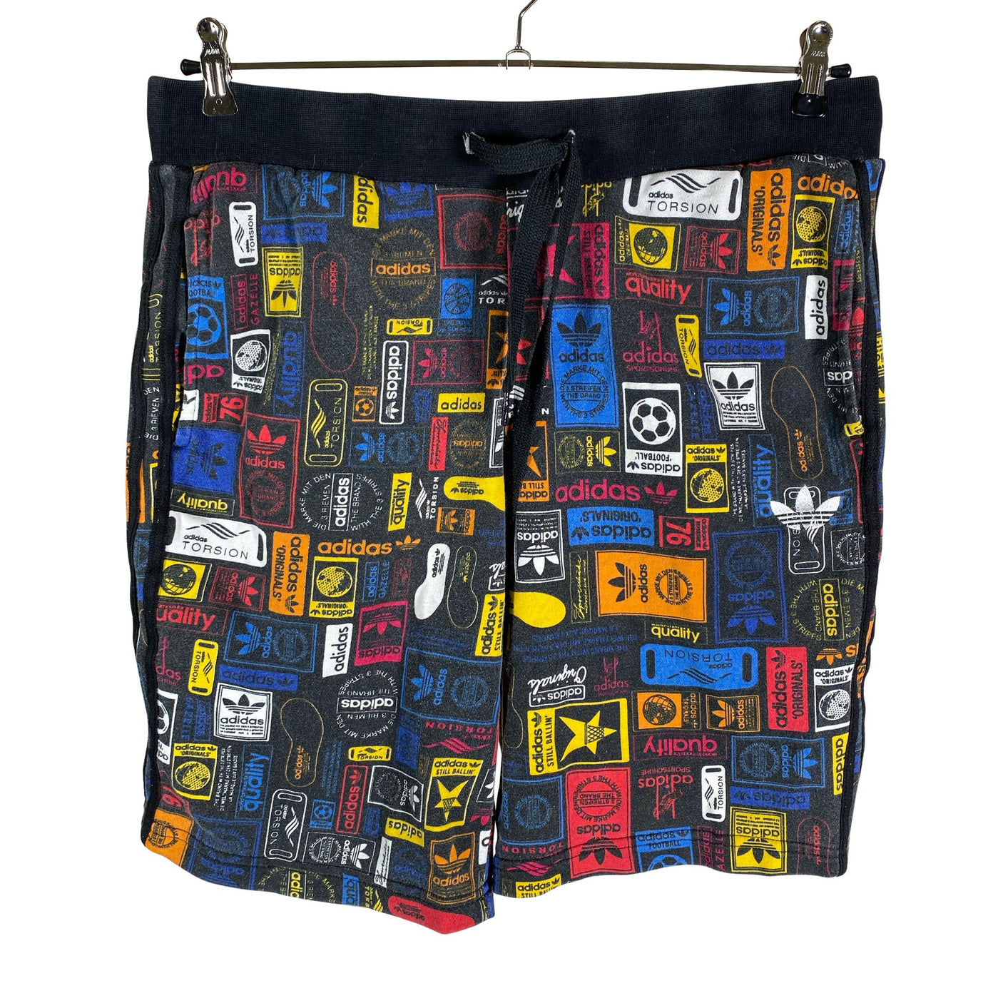 Unisex Adidas - Collegeshortsit, koko L - (1)