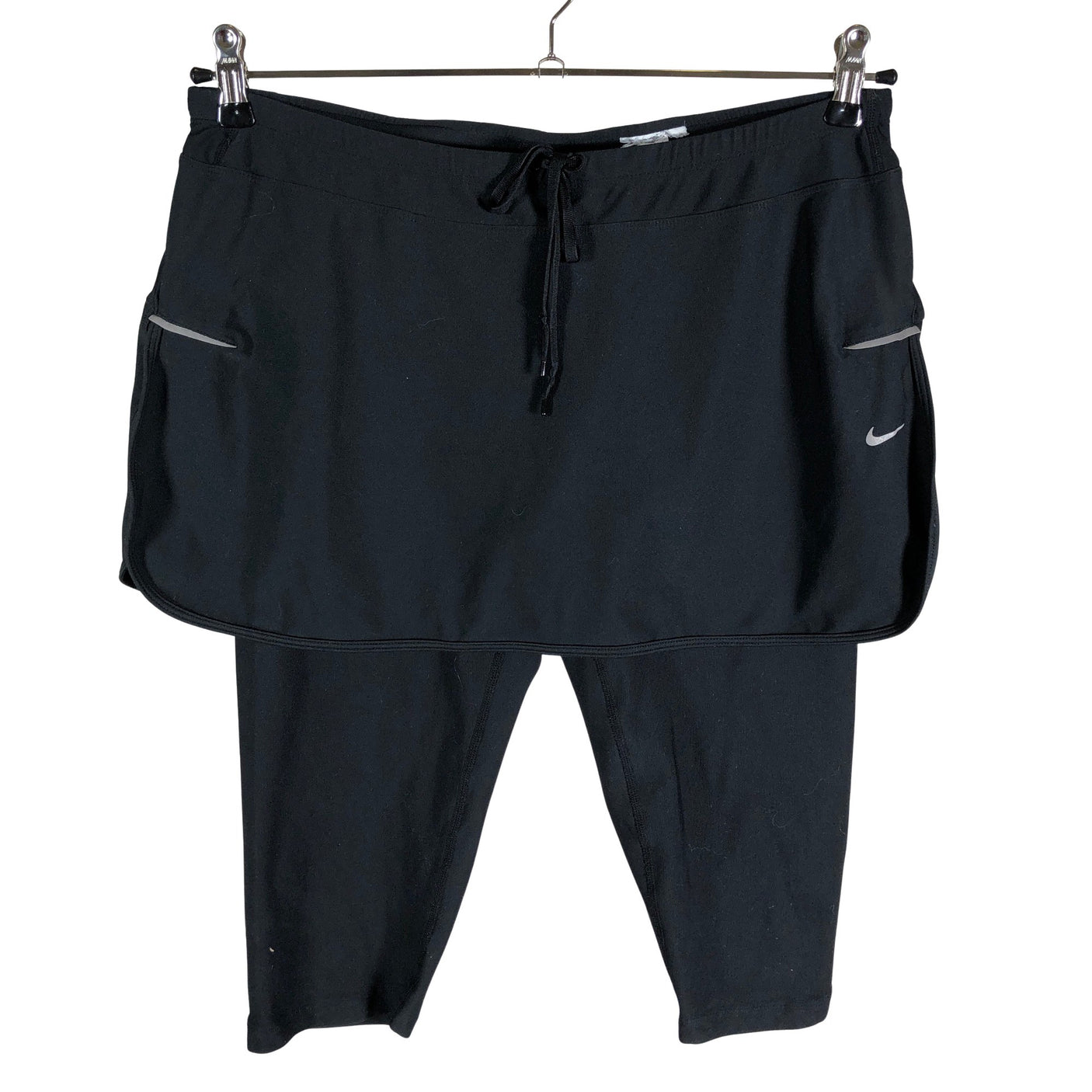 Unisex Nike - Urheilushortsit, koko 40 - (1)