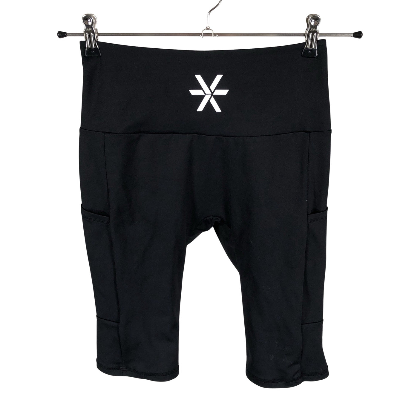 Naisten Bara Sportswear - Urheilushortsit, koko 38 - Musta (1)