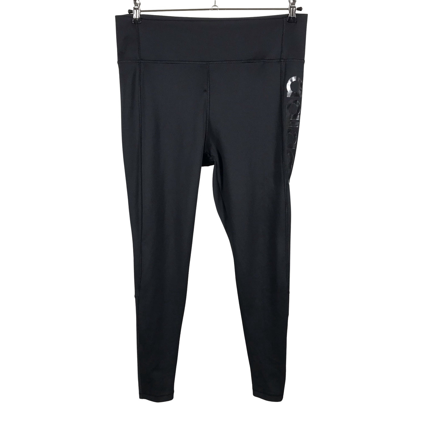 Naisten Adidas - Urheilutrikoot, koko 46 - Musta (1)