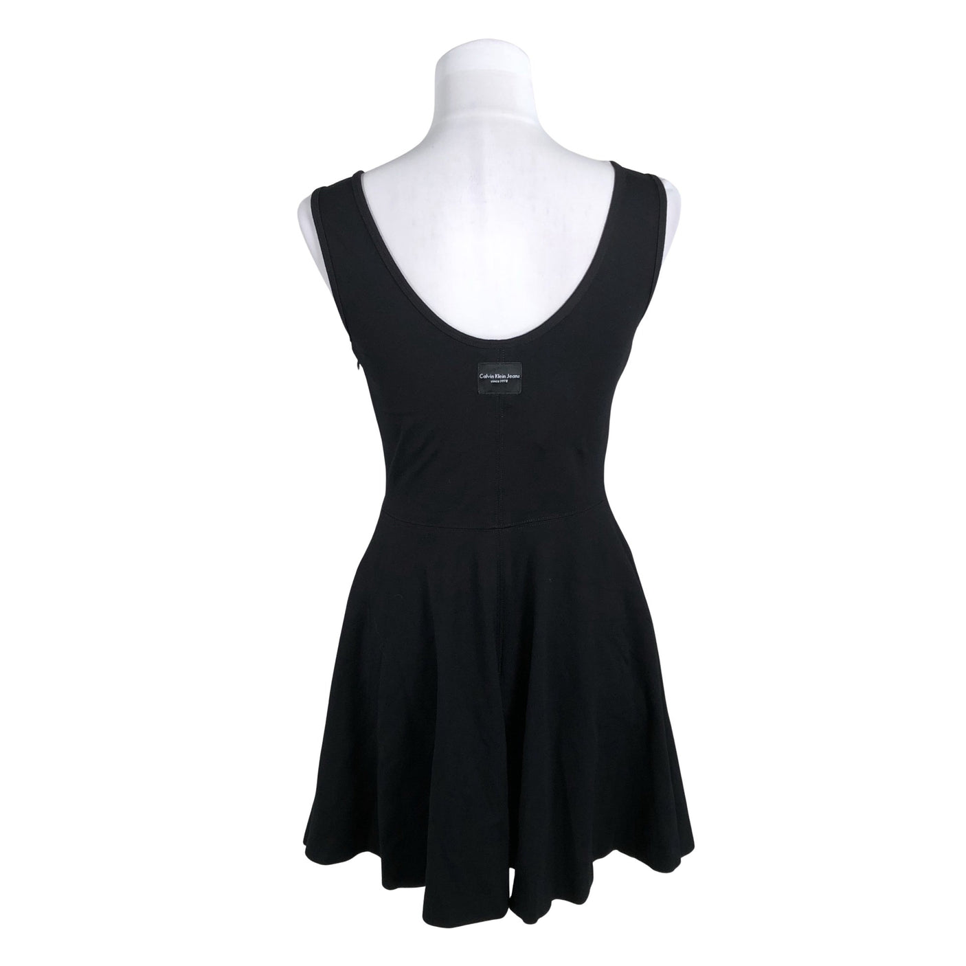 Naisten Calvin Klein Jeans - Trikoomekko, koko 36 - Musta (2)