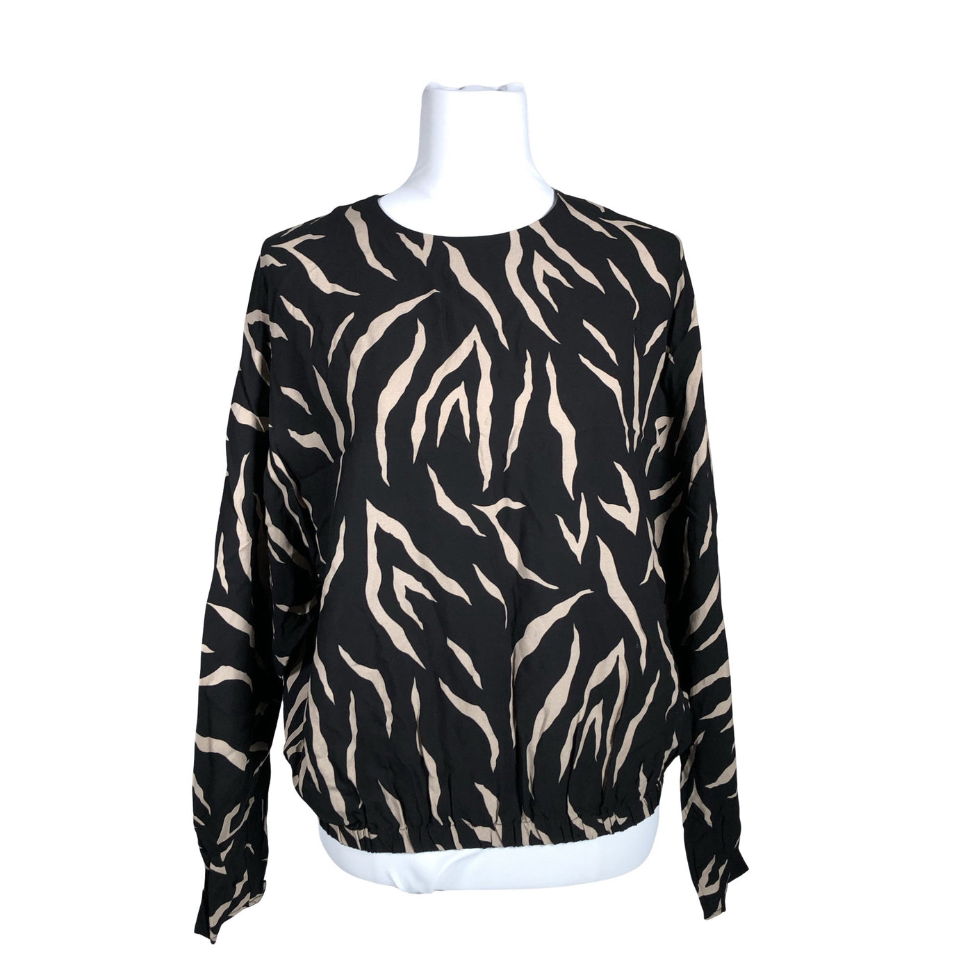 Naisten Cut & Pret - Pusero, koko 34 - Musta (1)