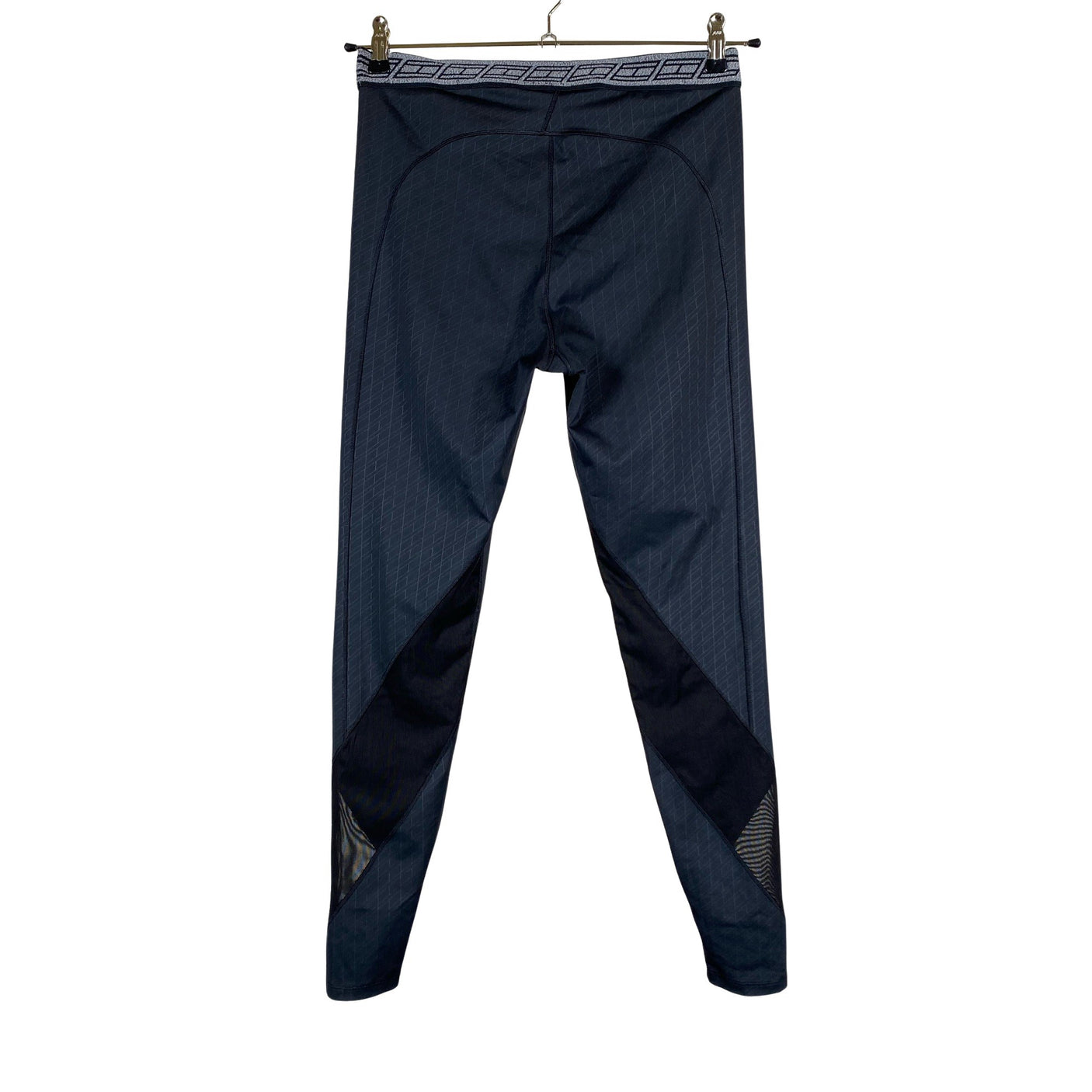 Naisten Tommy Hilfiger - Urheilutrikoot, koko 40 - Musta (2)