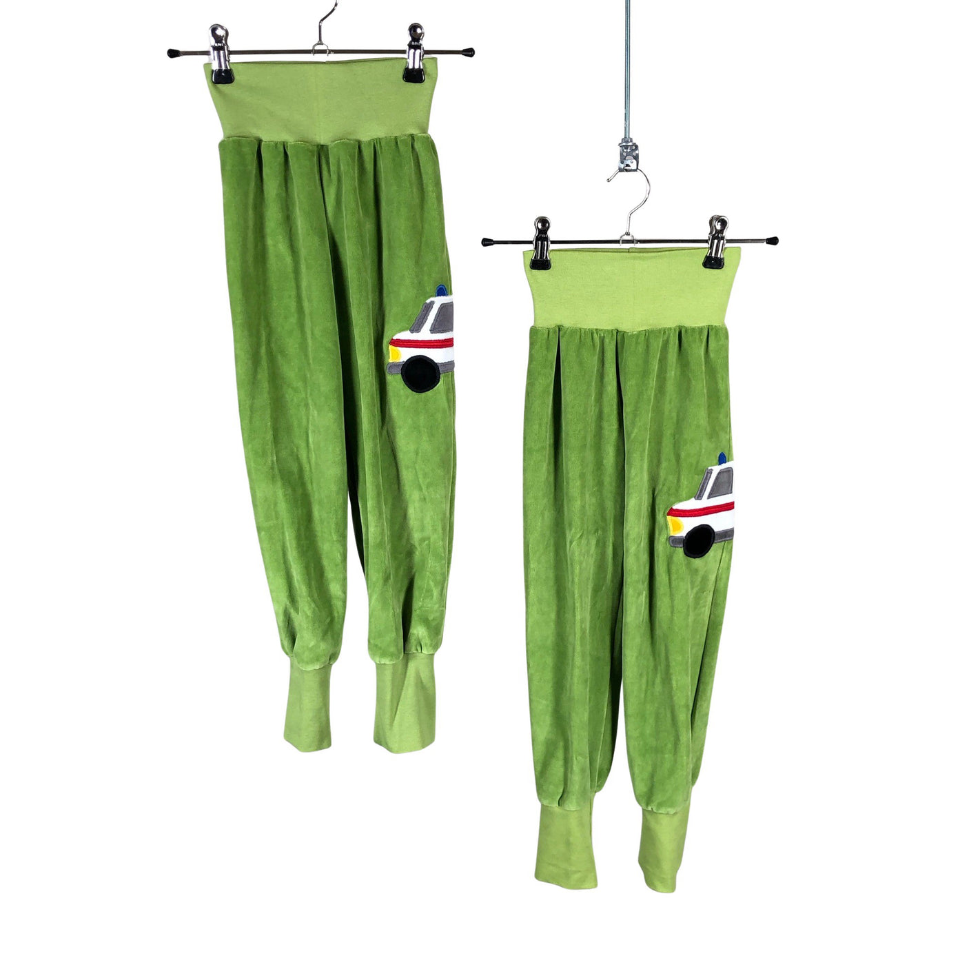 Poikien Tähtililja Design - Collegehousut, koko 104 - 110 - Vihreä (1)