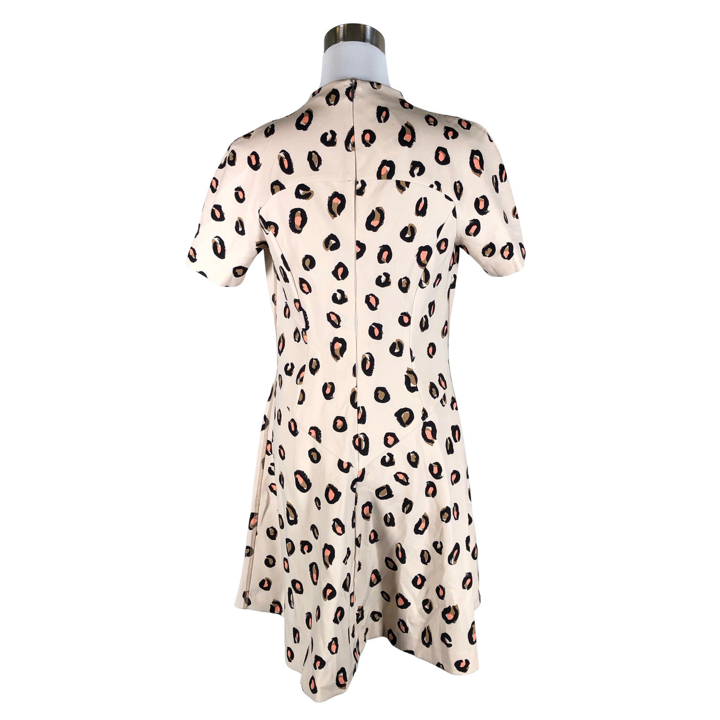 Naisten Marc Cain - Trikoomekko, koko 40 - Beige (2)