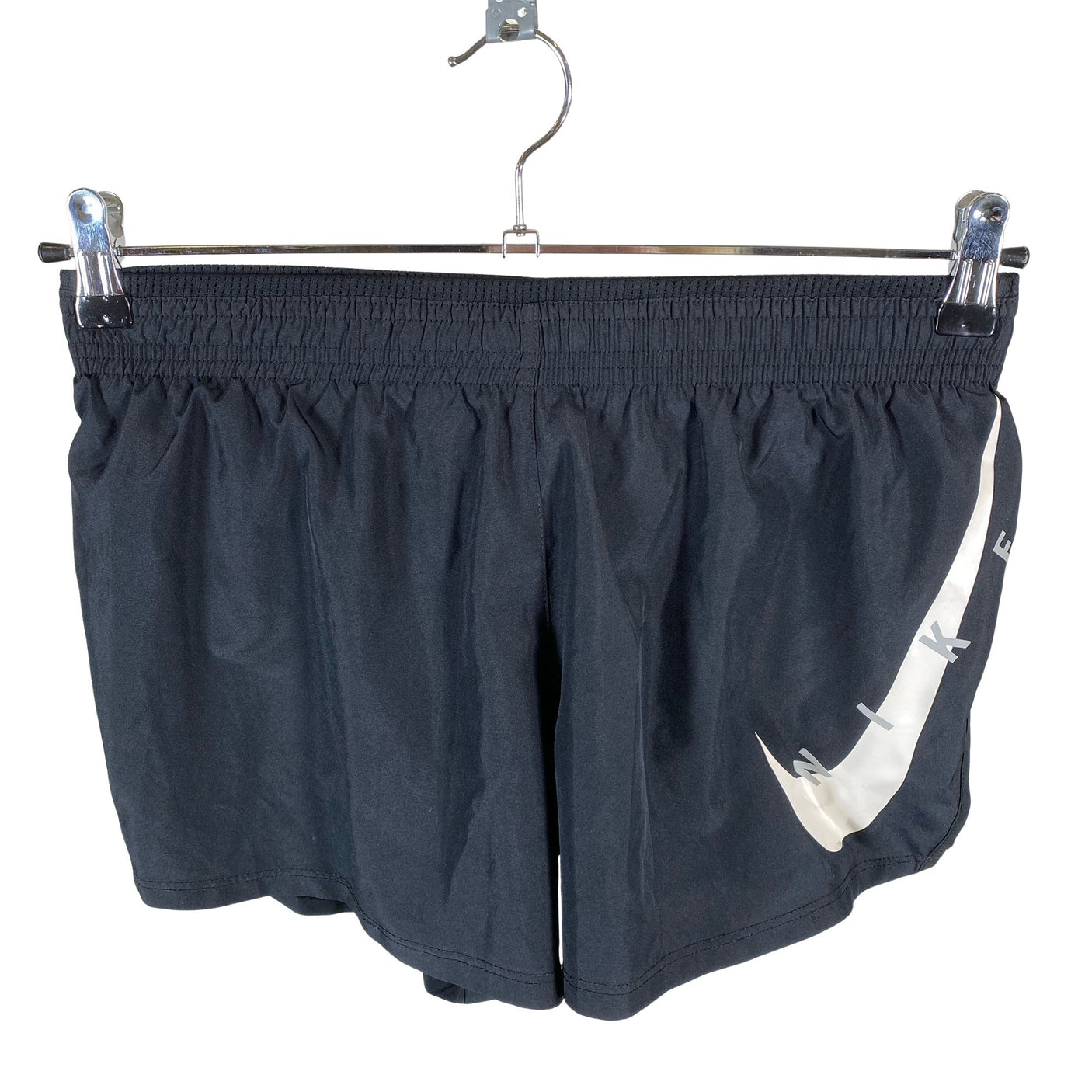 Naisten Nike - Urheilushortsit, koko 36 - Musta (1)