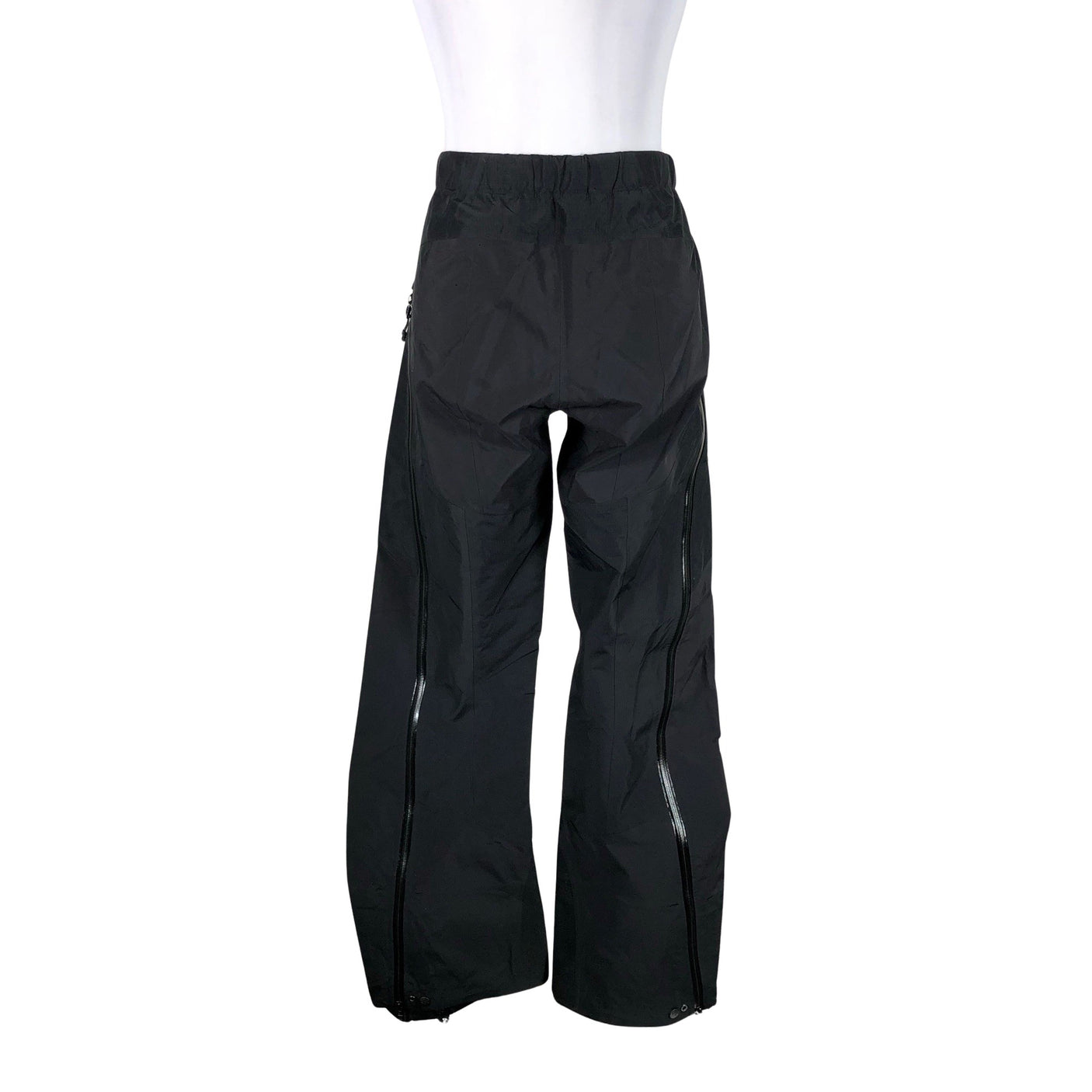 Naisten Arc'teryx - Ulkoiluhousut, koko 38 - Musta (2)