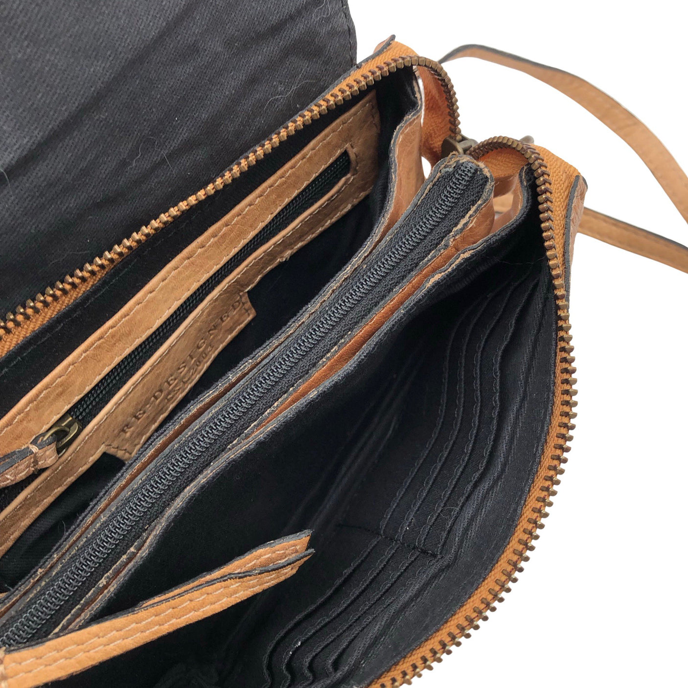 Naisten Re:Designed - Olkalaukku, koko Mini - Ruskea (2)