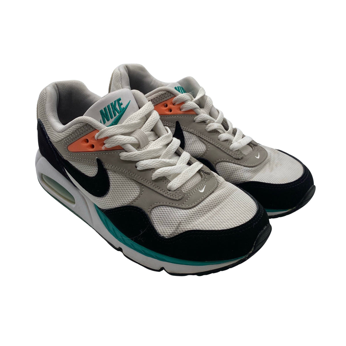 Unisex Nike - Lenkkarit, koko 39 - Valkoinen (2)