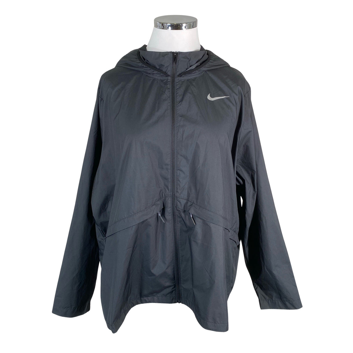 Naisten Nike - Urheilutakki, koko 46 - Musta (1)