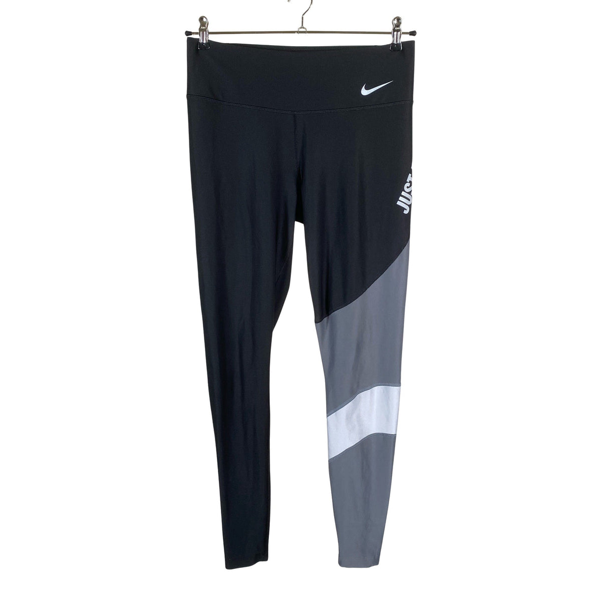 Naisten Nike - Urheilutrikoot, koko 42 - Musta (1)