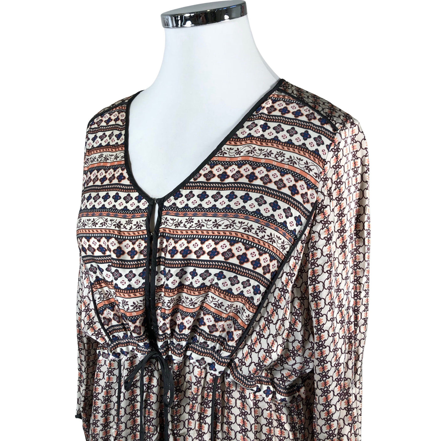 Naisten Odd Molly - Sifonkimekko, koko 44 - Beige (2)