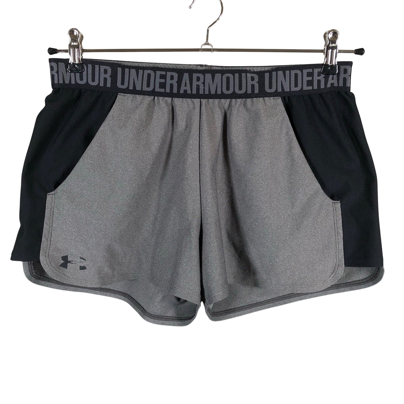 Naisten Under Armour - Urheilushortsit, koko 38 - Harmaa (1)