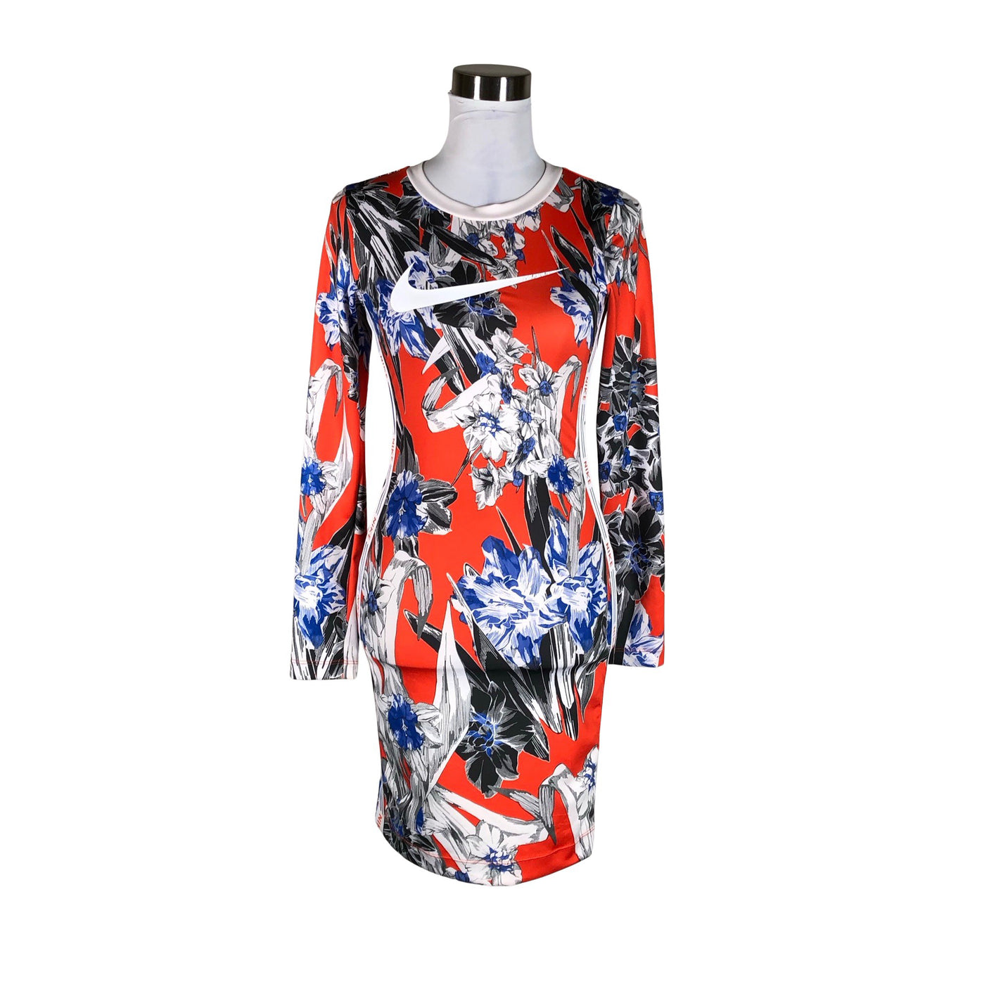 Naisten Nike - Trikoomekko, koko 34 - Punainen (1)