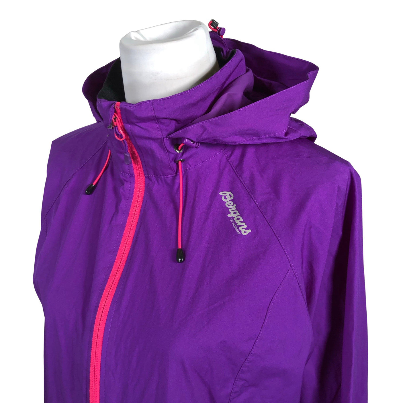 Naisten Bergans of Norway - Urheilutakki, koko 38 - Violetti (3)
