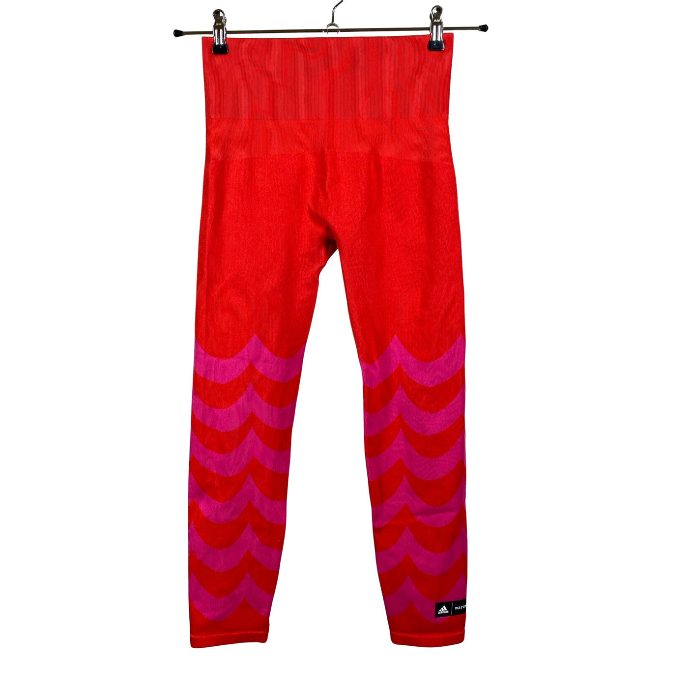 Naisten Adidas - Urheilutrikoot, koko 38 - Punainen (1)