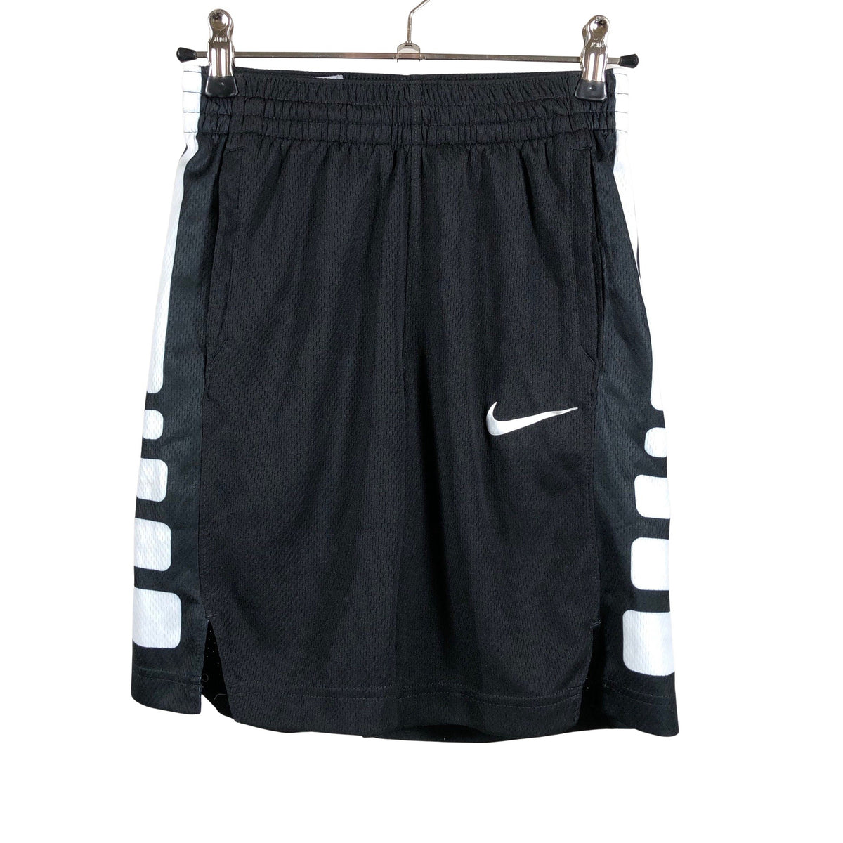 Unisex Nike - Urheilushortsit, koko 134 - 140 - Musta (1)