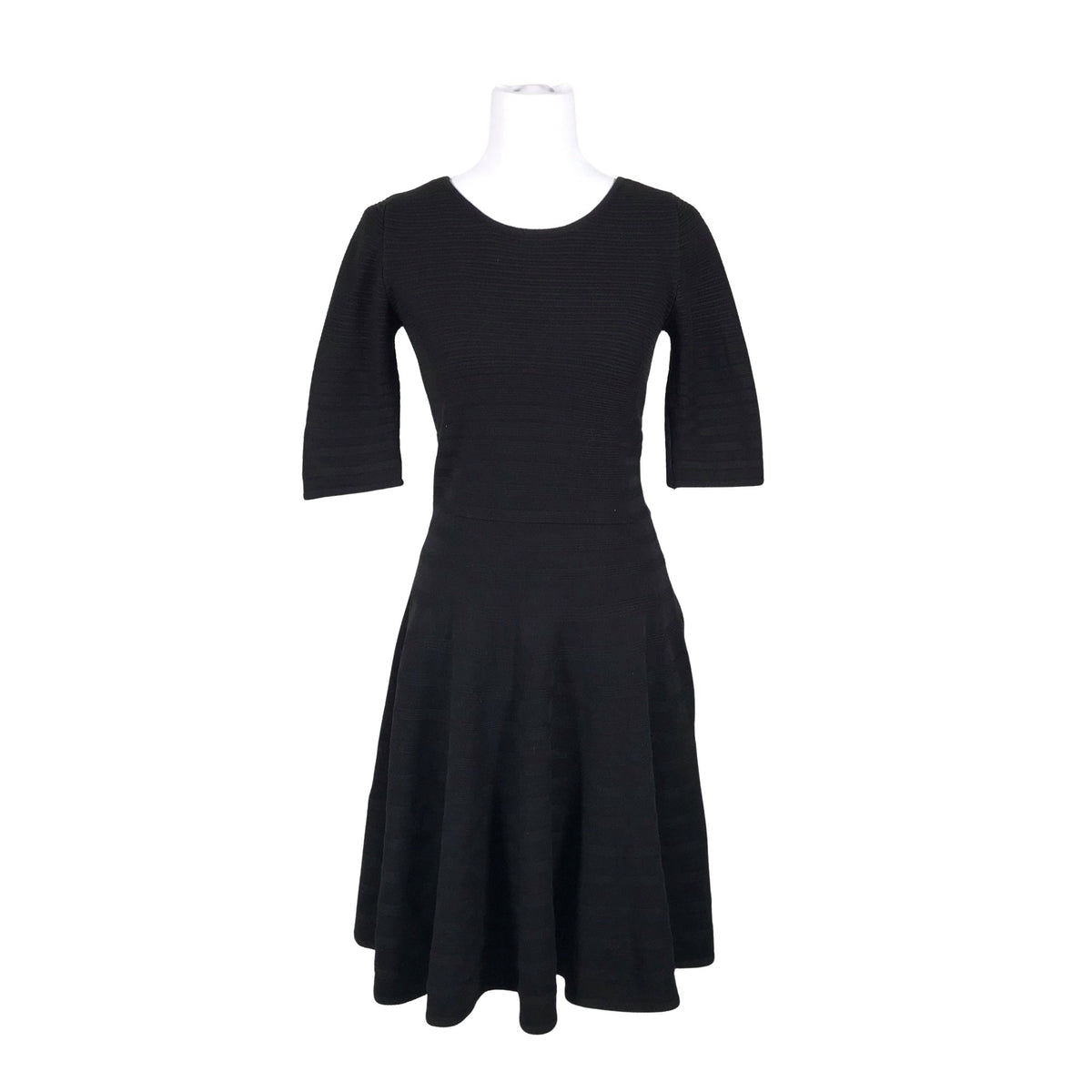 Naisten Ivanka Trump - Neulemekko, koko XS - Musta (1)