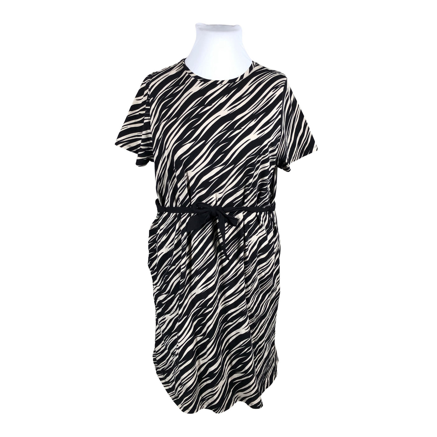 Naisten me&i - Trikoomekko, koko 42 - Musta (1)