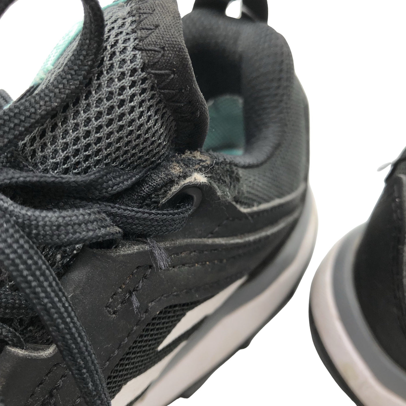 Naisten Adidas - Retkeilylenkkarit, koko 36 - Musta (3)