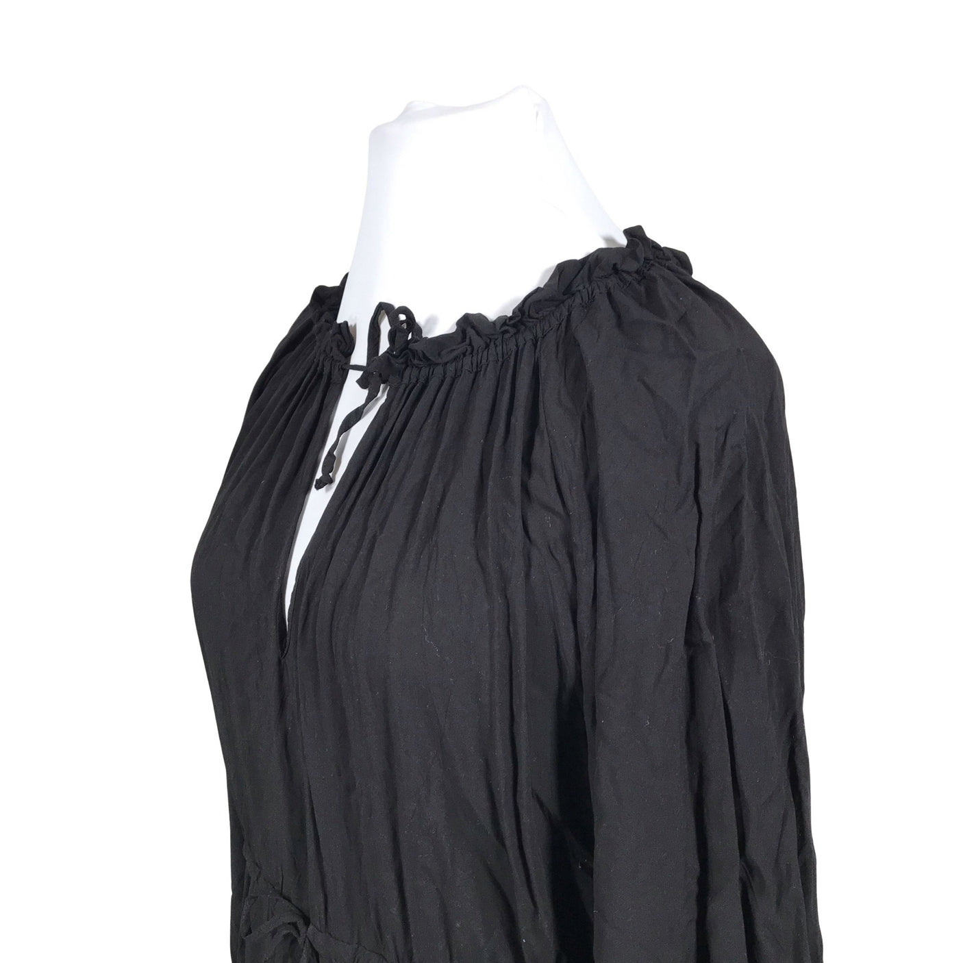 Naisten Hálo - Maksimekko, koko 42 - Musta (2)