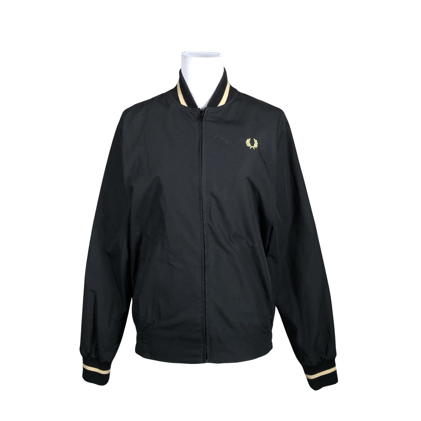 Naisten Fred Perry - Ulkoilutakki, koko 38 - Musta (1)