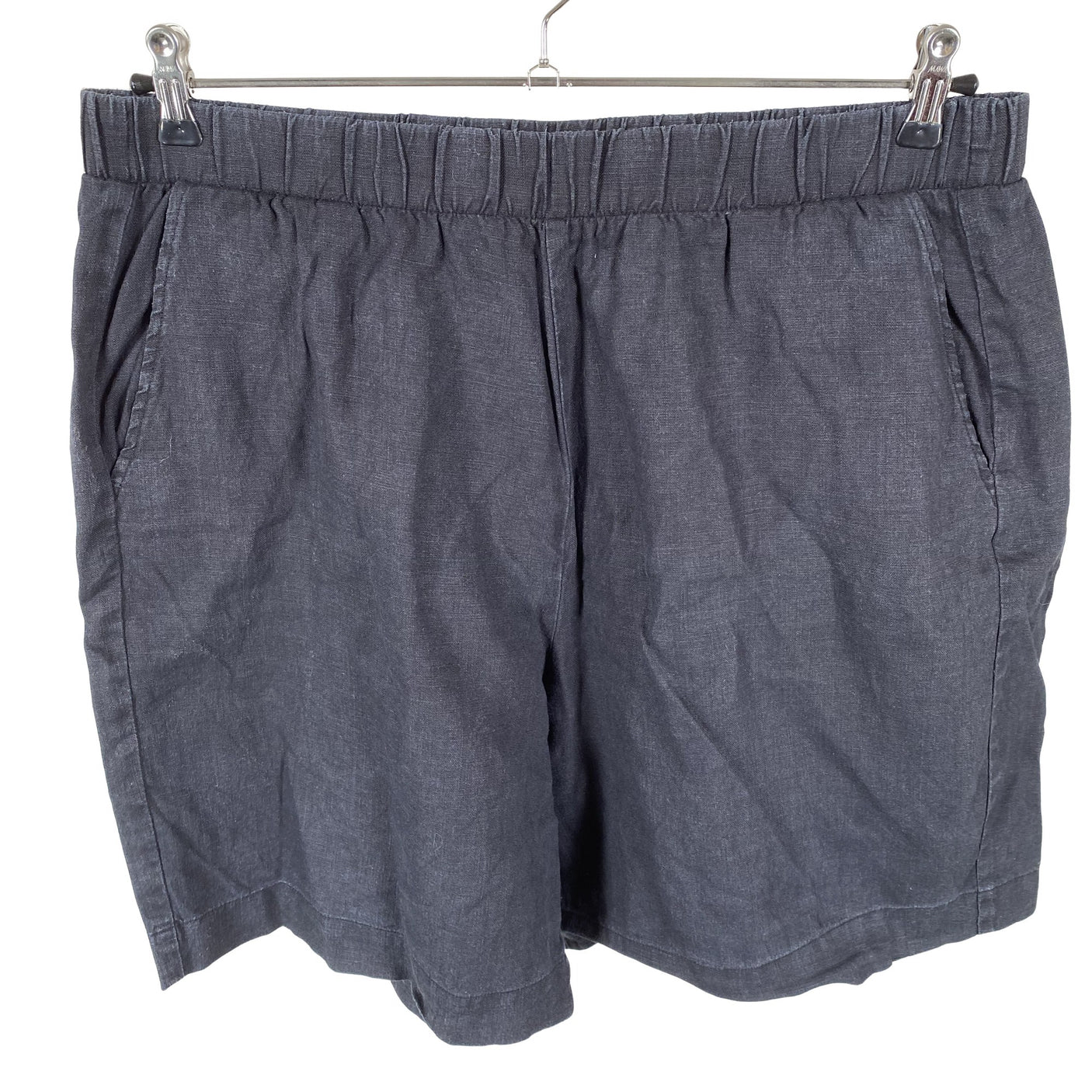 Naisten NOSH - Shortsit, koko 46 - Musta (1)
