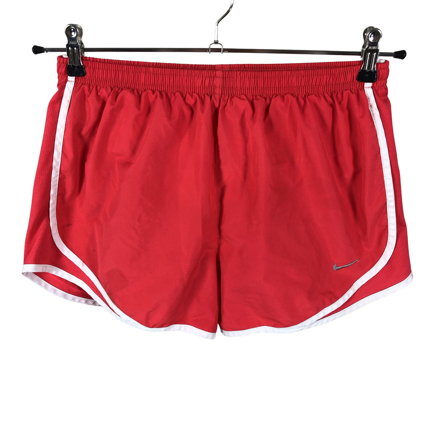 Naisten Nike - Urheilushortsit, koko 38 - Punainen (1)