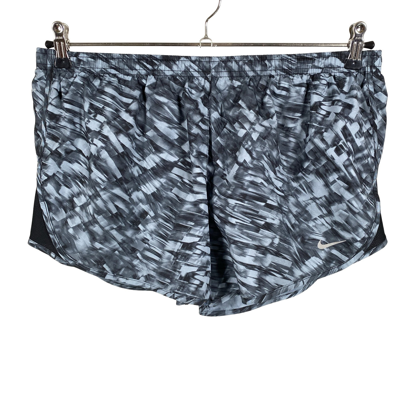 Naisten Nike - Urheilushortsit, koko 40 - Harmaa (1)