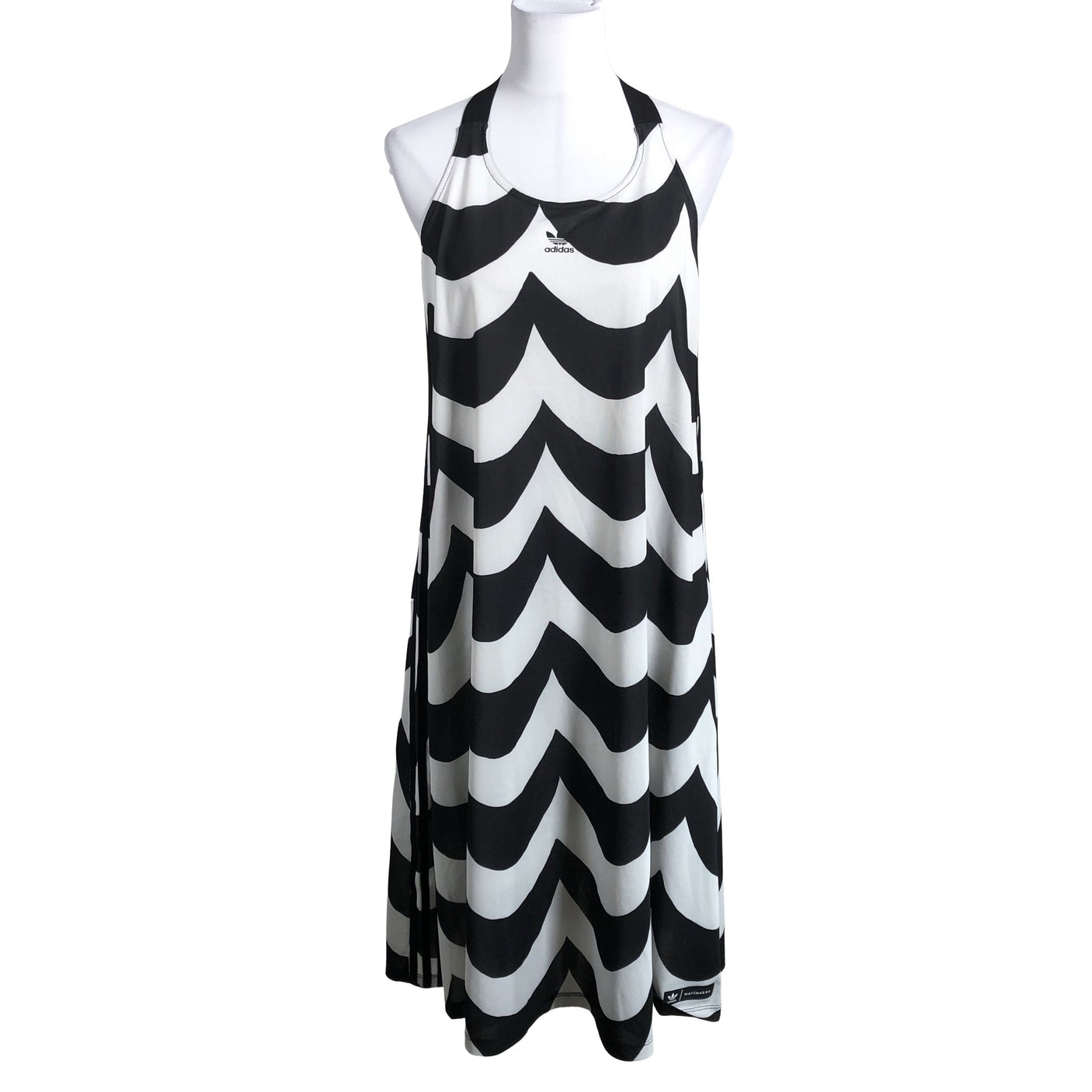 Naisten Adidas - Trikoomekko, koko 36 - Musta (1)