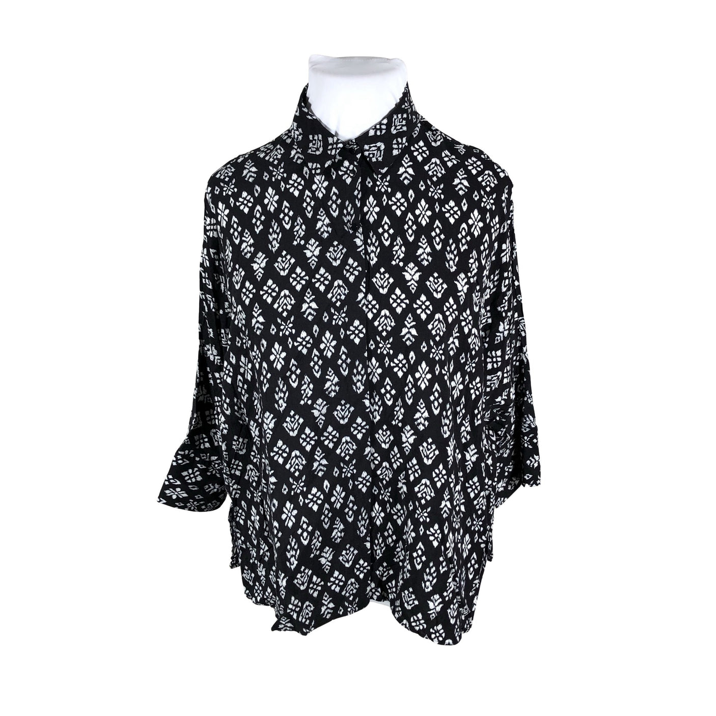 Naisten The Shirt Factory - Pusero, koko 44 - Musta (1)