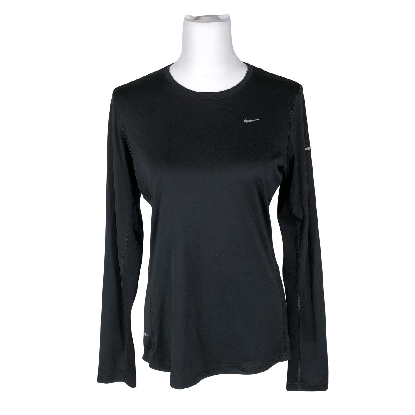 Naisten Nike - Urheilupaita, pitkät hihat, koko 40 - Musta (1)