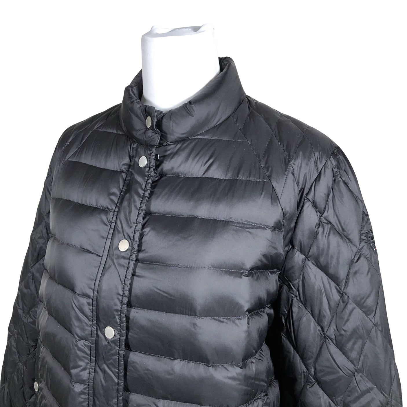 Naisten Tommy Hilfiger - Kevytuntuvatakki, koko 40 - Musta (3)
