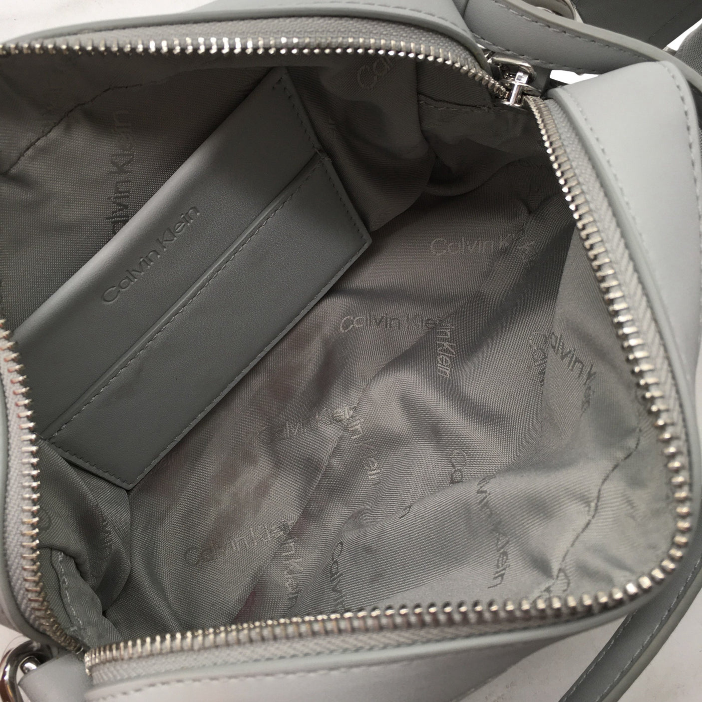 Naisten Calvin Klein - Olkalaukku, koko Mini - Harmaa (3)