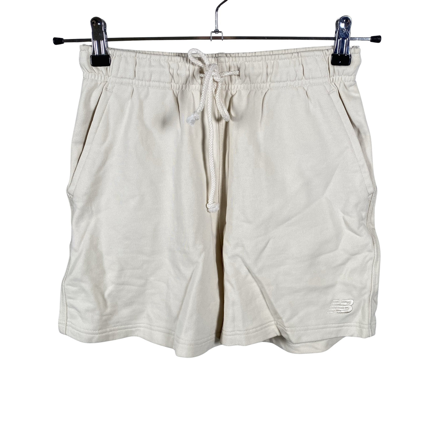Naisten New Balance - Collegeshortsit, koko 34 - Luonnonvalkoinen (1)