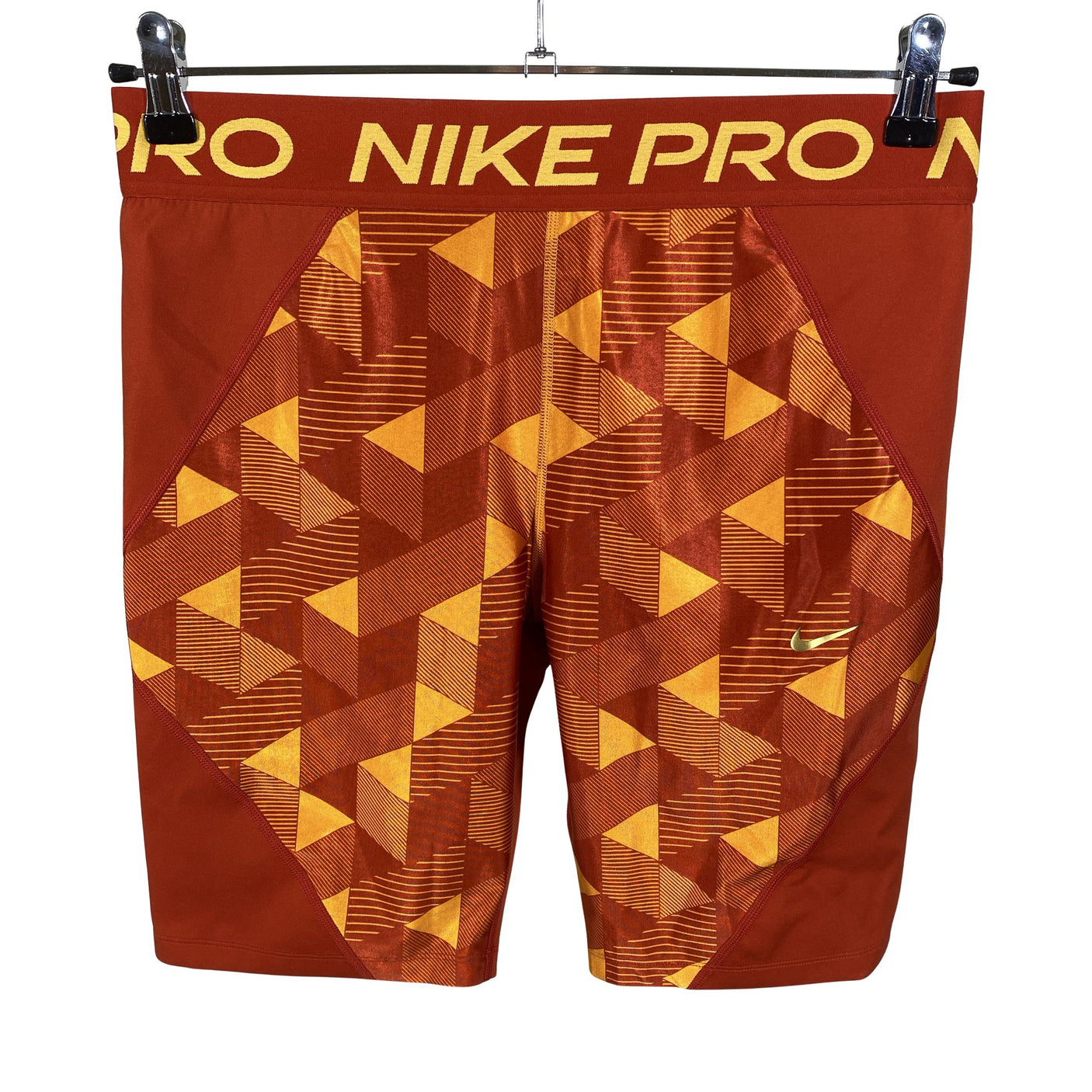 Naisten Nike - Urheilushortsit, koko 40 - Punainen (1)