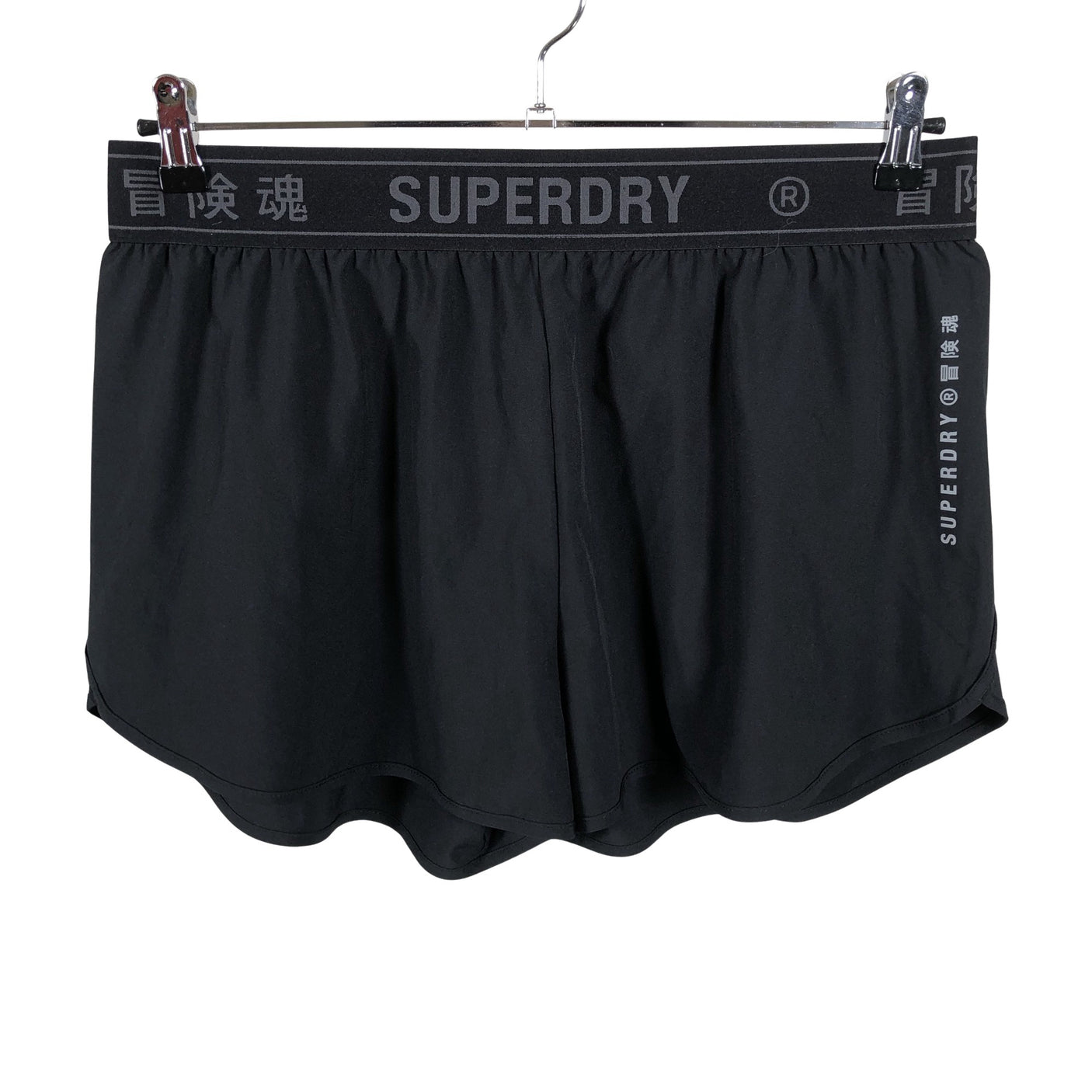 Naisten Superdry - Urheilushortsit, koko 44 - Musta (1)