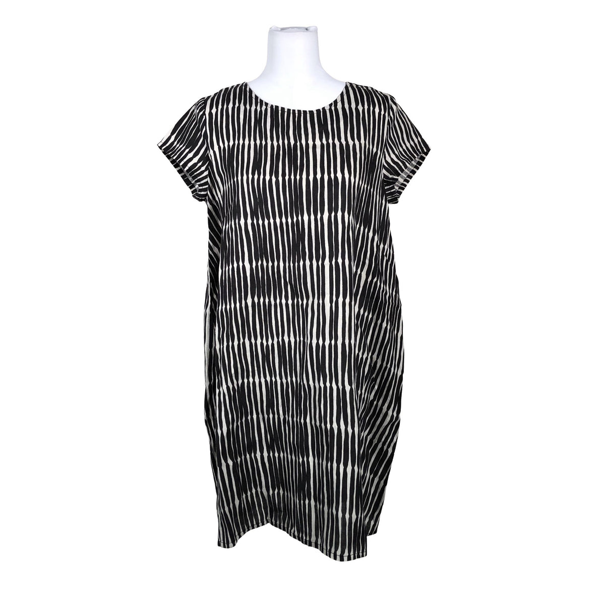 Naisten Marimekko - Kangasmekko, koko 38 - Musta (1)