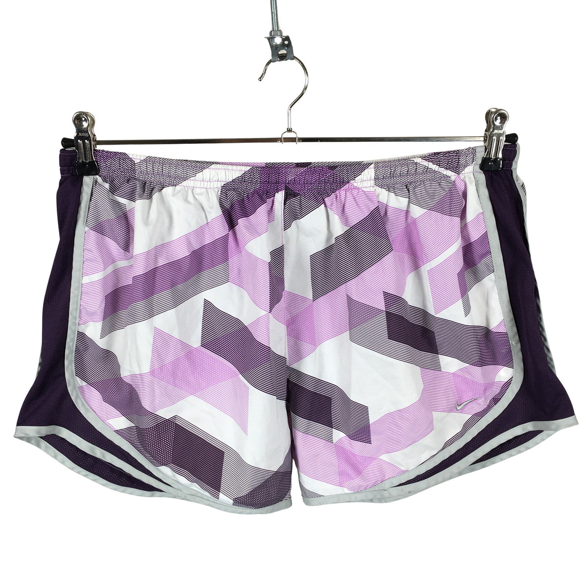 Naisten Nike - Urheilushortsit, koko 40 - Violetti (1)